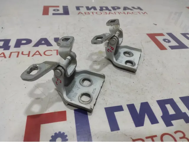Петли двери передней левой Renault Logan 2 6001546883. Комплект.