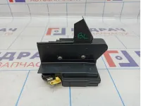 Замок двери задней левой Renault Logan 2 825035141R.