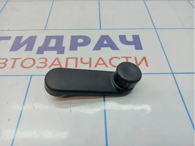 Ручка стеклоподъемника Renault Logan 2 8200673745.