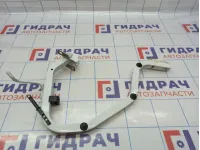 Петля крышки багажника левая Renault Logan 2 904019455R.