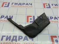 Брызговик передний левый Renault Logan 2 638413464R.