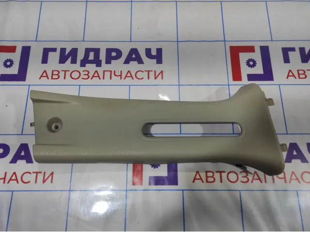 Обшивка средней стойки правой Renault Logan 2 769134225R.