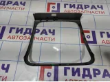 Рамка магнитолы Renault Logan 2 1205659X. Сломаны крепления.