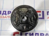 Щит опорный задний левый Renault Logan 2 7701048290.