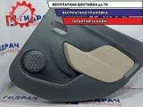 Обшивка двери задней правой Renault Logan 2 829004398R. Царапины.
