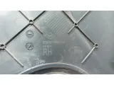 Обшивка двери передней правой Renault Logan 2 809007480R. Царапины.
