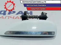 Ручка двери наружная левая Renault Logan 2 806077408R. Задняя. С хромом.