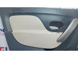 Обшивка двери передней левой Renault Logan 2 809017050R. Дефект.