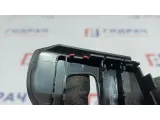 Накладка левая Renault Logan 2 . На кнопку в рулевое колесо. Сломано крепление.