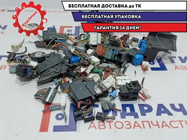 Фишка (разъем) Renault Logan 2 .