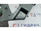 Кронштейн заднего бампера правый Renault Logan 2 850445346R. Дефект, сломано крепление.