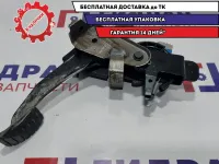 Педаль сцепления Renault Logan 2 465037621R.