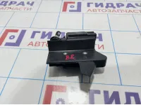 Замок двери задней правой Renault Logan 2 825024490R