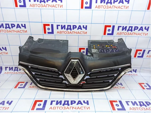 Решетка радиатора Renault Logan 2 623105887R