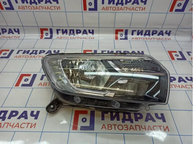 Фара правая Renault Logan 2 260100437R
