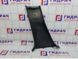 Обшивка стойки средней правой нижняя Renault Megane 2 8200165366