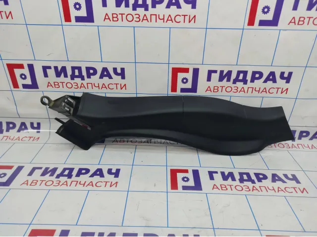 Обшивка стойки задней правой нижняя Renault Megane 2 8200326530