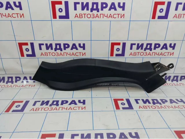 Обшивка стойки задней левой нижняя Renault Megane 2 8200326521