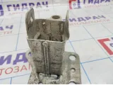 Кронштейн усилителя переднего бампера правый Renault Megane 2 8200011107
