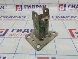 Кронштейн усилителя переднего бампера правый Renault Megane 2 8200011107