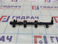 Рейка топливная Renault Megane 2 8200135504