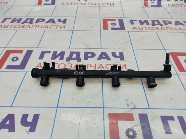 Рейка топливная Renault Megane 2 8200135504