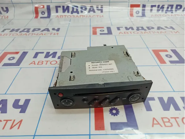 Магнитола Renault Megane 2 8200633637
