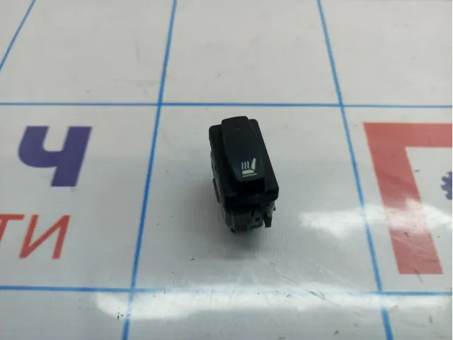 Кнопка обогрева сидений правая Renault Megane 2 8200407422