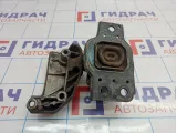 Опора двигателя правая Renault Megane 2 8200014931