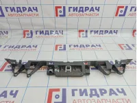 Направляющая заднего бампера центральная Renault Megane 2 8200146040