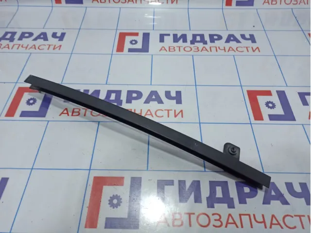 Направляющая стекла двери задней левой Renault Megane 2 8200325383