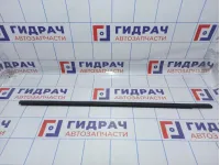 Накладка стекла двери передней правой наружняя Renault Megane 2 7701474538
