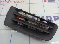 Решетка радиатора левая Renault Megane 2