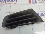 Решетка радиатора левая Renault Megane 2