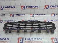 Решетка в бампер центральная Renault Megane 2 8200746184