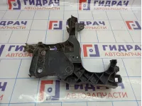 Кронштейн фары правый Renault Megane 2 8200137496