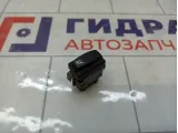 Кнопка обогрева сидений Renault Megane 8200107526