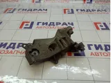 Кронштейн генератора Renault Megane 8200393718
