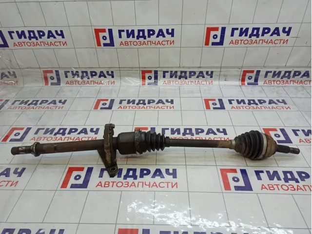 Привод передний правый Renault Megane 8200613827