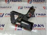 Направляющая бампера заднего левая Renault Megane 8200146041