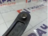 Поводок стеклоочистителя (Поводок дворника) правый Renault Megane 7701057366