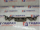 Направляющая бампера заднего Renault Megane 8200146040