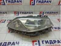 Фара правая Renault Megane 260108053R