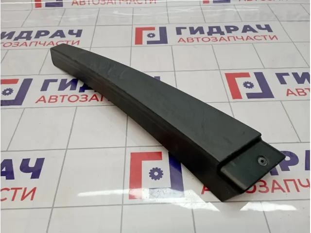 Накладка стойки средней правой наружная Renault Megane 2 8200073436
