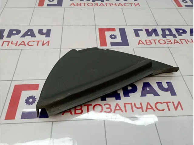 Накладка на торпедо левая с торца Renault Megane 2 8200079004