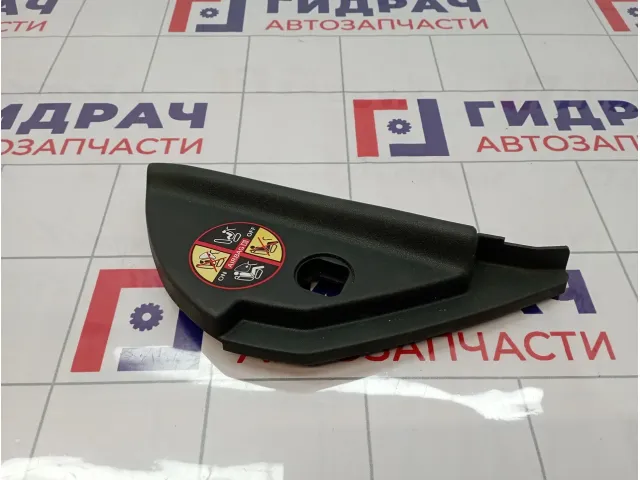 Накладка на торпедо правая с торца Renault Megane 2 8200078998