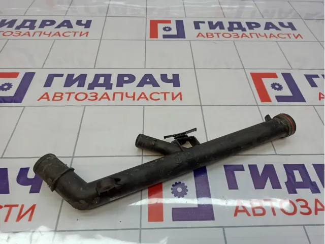Трубка системы охлаждения Renault Megane 2 8200134513