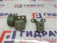 Петли двери передней правой Renault Megane 2