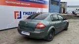 Петля крышки багажника правая Renault Megane 2 8200011068