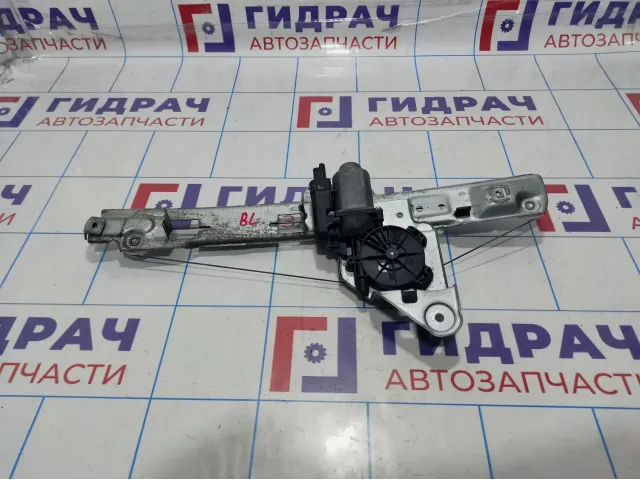 Стеклоподъемник электрический задний левый Renault Megane 2 8201010924